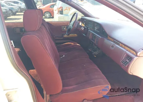 1993 Chevrolet Caprice Classic из США, поврежденный, VIN 1G1BL53E6PR102051